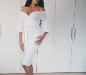 Witte off shoulder jurk Femme Luxe
